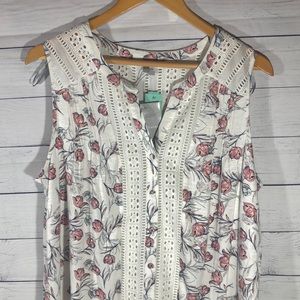 Daniel Rainn Dalenna Crochet Trim Knot Top